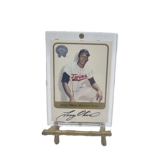2001 Fleer Greats of the Game - Tony Oliva - Autograph- Minnesota Twins - Picture 1 of 3